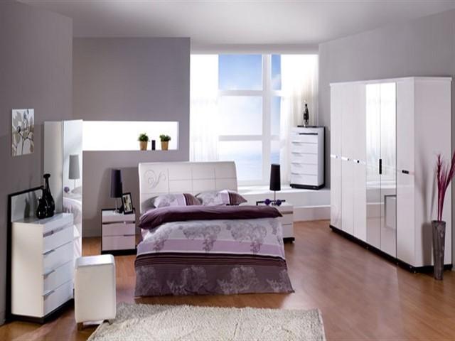 Necip Fazıl spot eşya alanlar