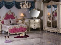 Selamsız ikinci el klasik mobilya alanlar