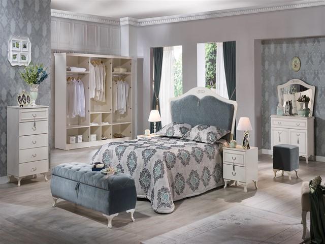 Tüccarbaşı ikinci el eşya alanlar