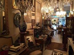 Ağaçlı ikinci el klasik mobilya alanlar